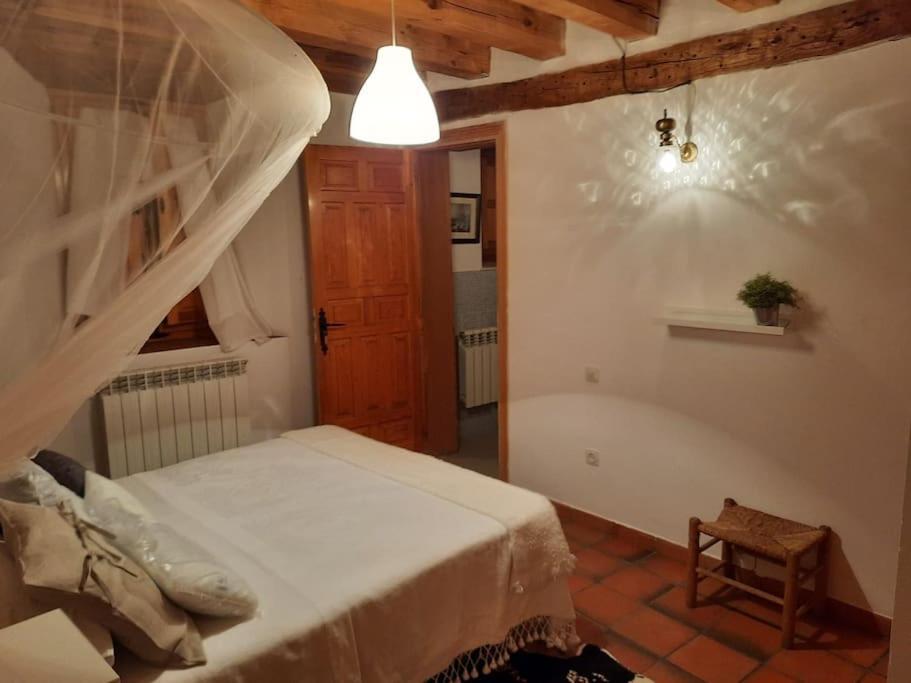 Casa Florentino Casa Centenaria Torre Val De San Pedro Экстерьер фото