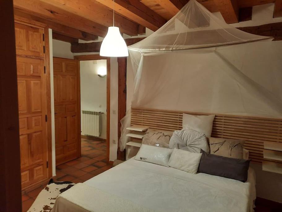 Casa Florentino Casa Centenaria Torre Val De San Pedro Экстерьер фото
